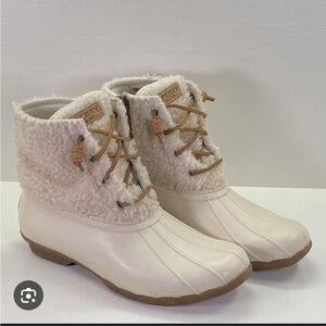 Sperry winter boots